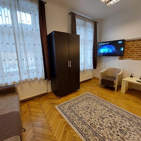 Main Square Apartments & More Brasov Luaran gambar