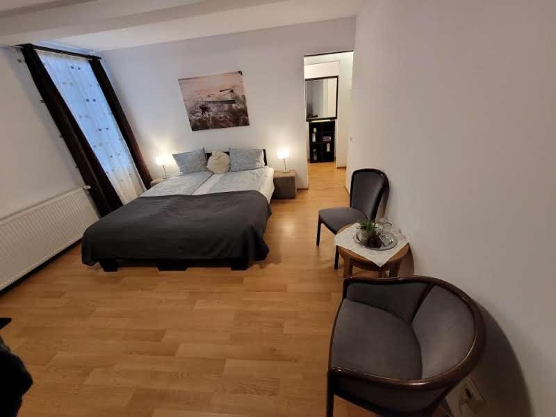 Main Square Apartments & More Brasov Luaran gambar