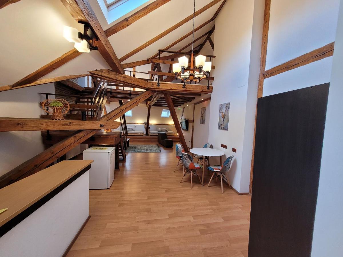 Main Square Apartments & More Brasov Luaran gambar