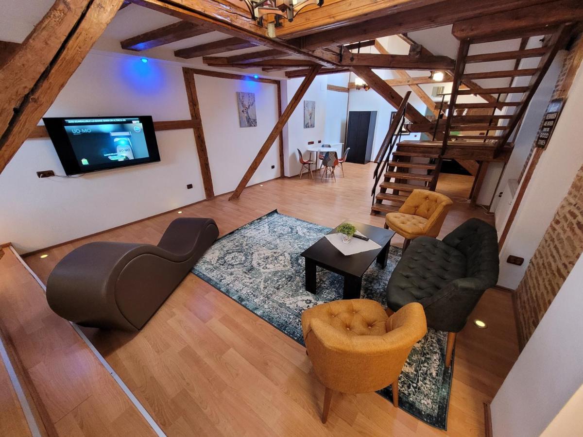 Main Square Apartments & More Brasov Luaran gambar