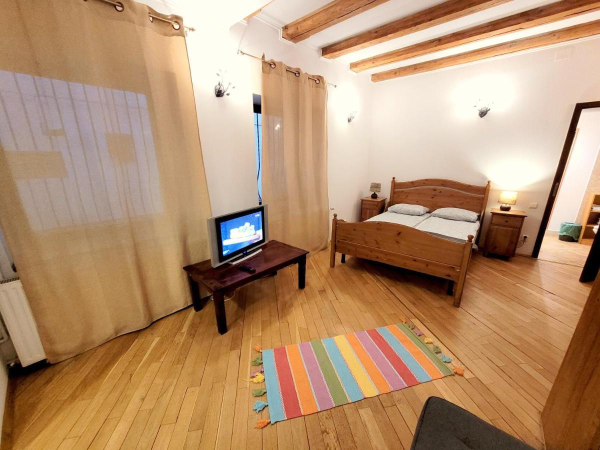 Main Square Apartments & More Brasov Luaran gambar
