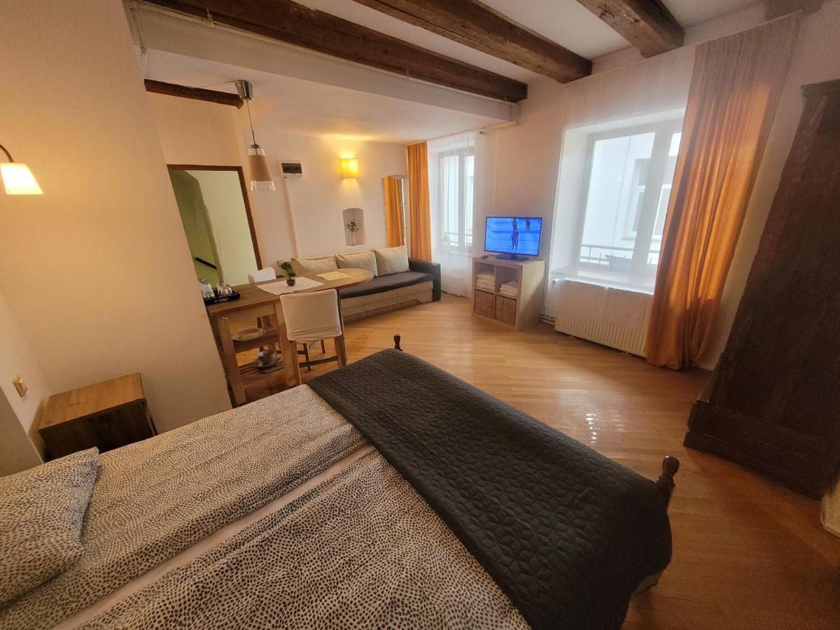 Main Square Apartments & More Brasov Luaran gambar