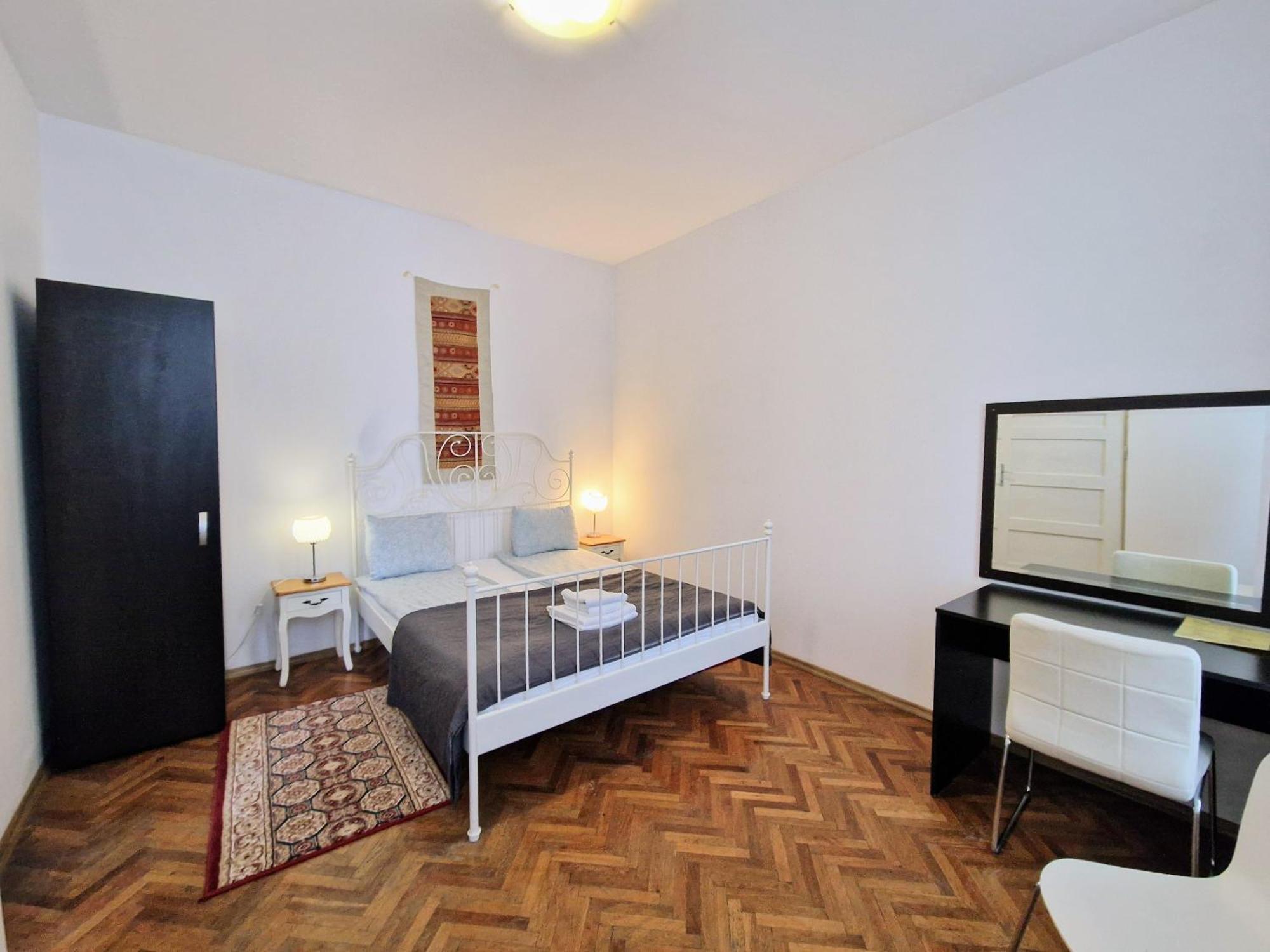 Main Square Apartments & More Brasov Luaran gambar