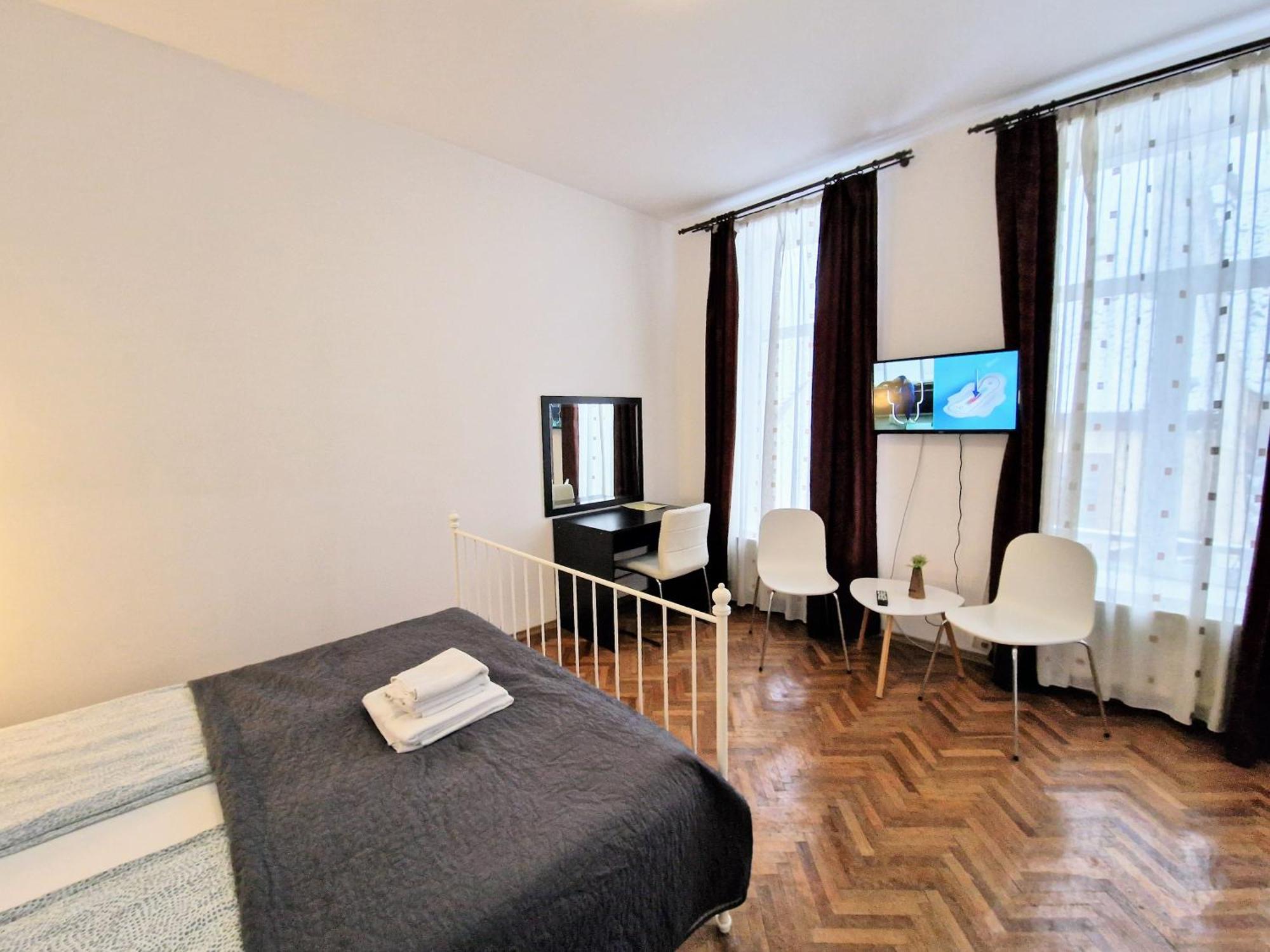Main Square Apartments & More Brasov Luaran gambar