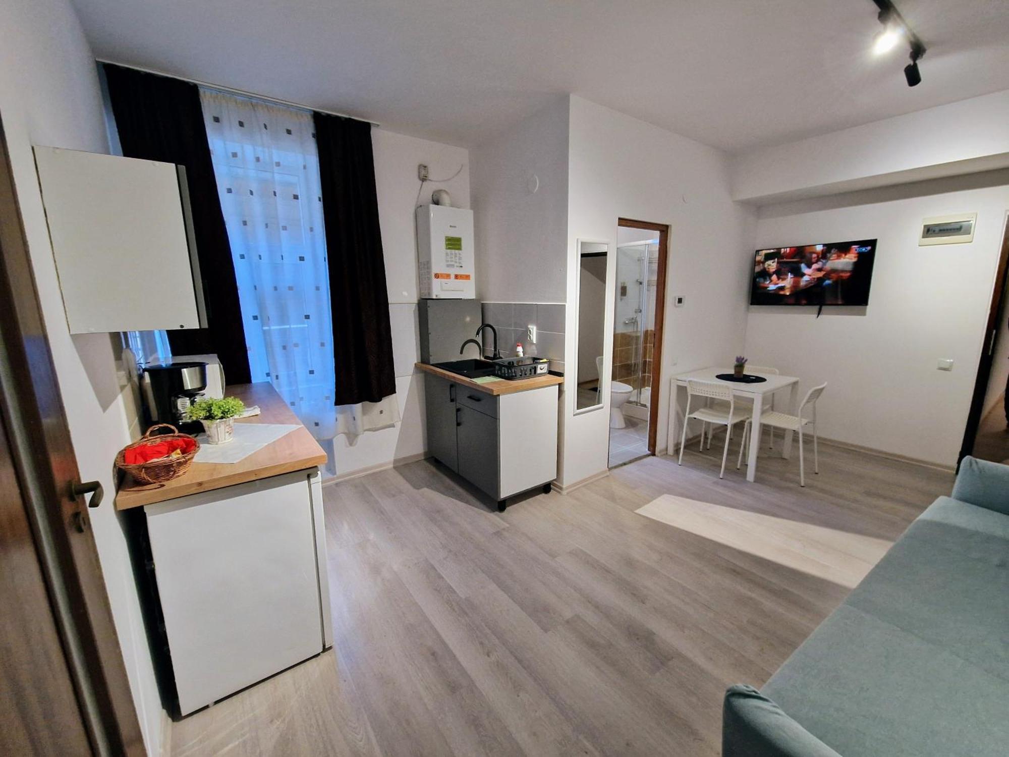Main Square Apartments & More Brasov Luaran gambar