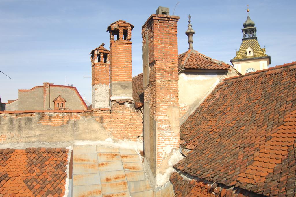 Main Square Apartments & More Brasov Luaran gambar