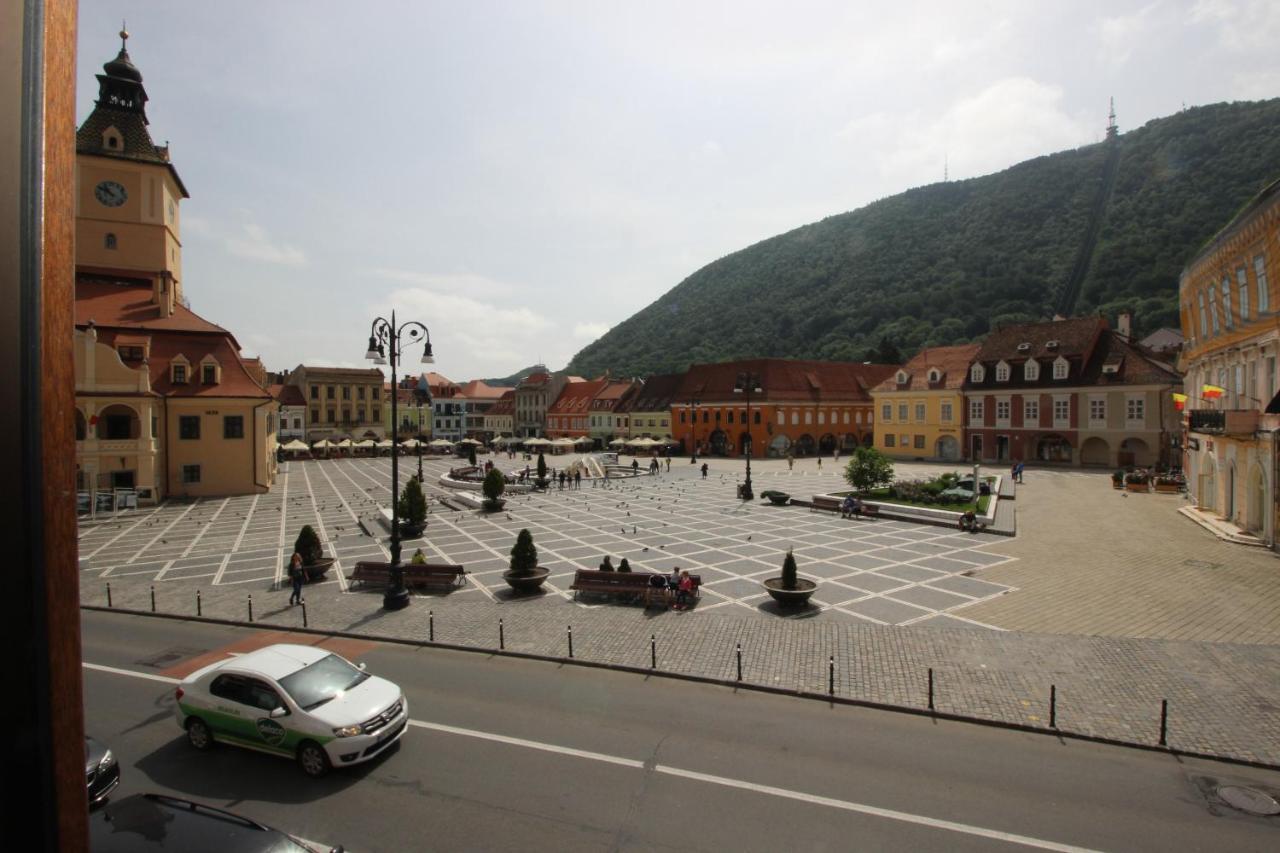 Main Square Apartments & More Brasov Luaran gambar