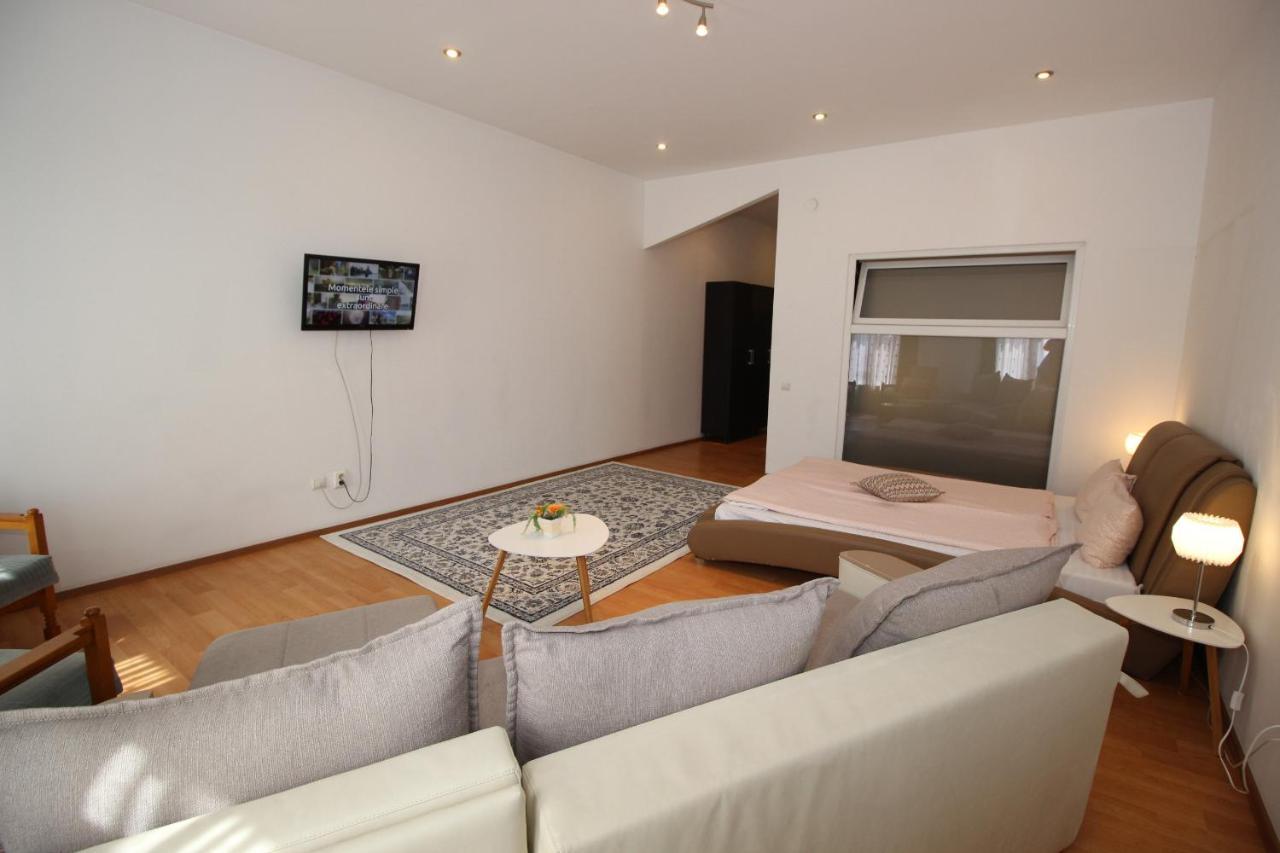 Main Square Apartments & More Brasov Luaran gambar